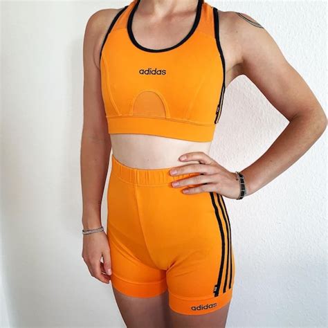 top adidas damen bauchfrei|Sport.